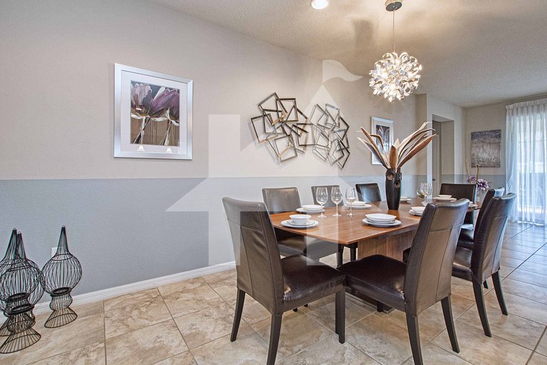 Vacation Home Near Disney, 8 bedrooms