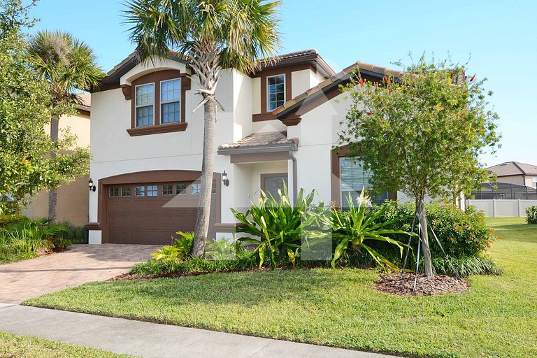 Vacation Home Near Disney, 8 bedrooms