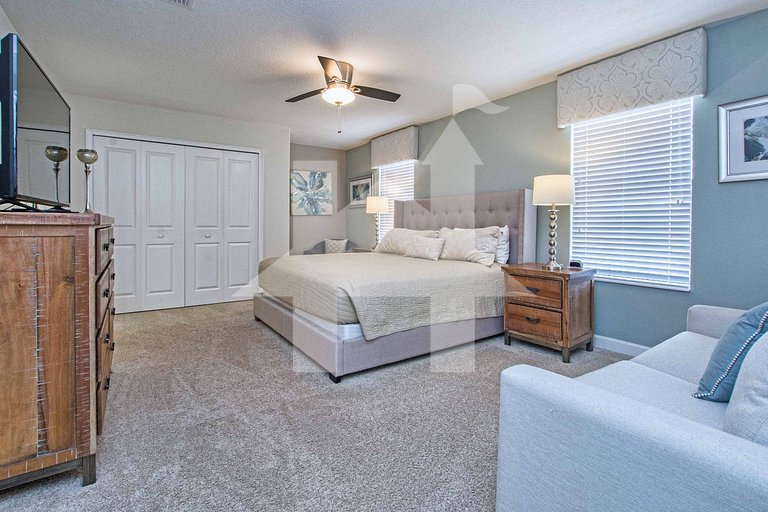 Vacation Home Near Disney, 7 bedrooms