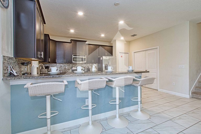 Vacation Home Near Disney, 7 bedrooms