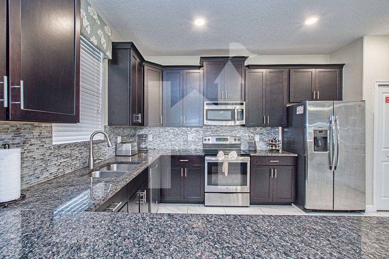 Vacation Home Near Disney, 7 bedrooms