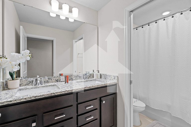 Vacation Home Near Disney, 7 bedrooms