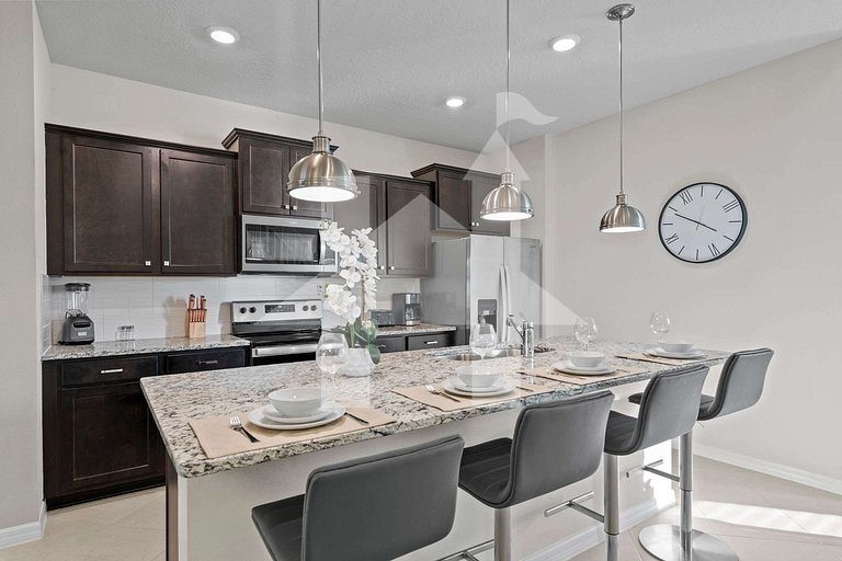 Vacation Home Near Disney, 7 bedrooms