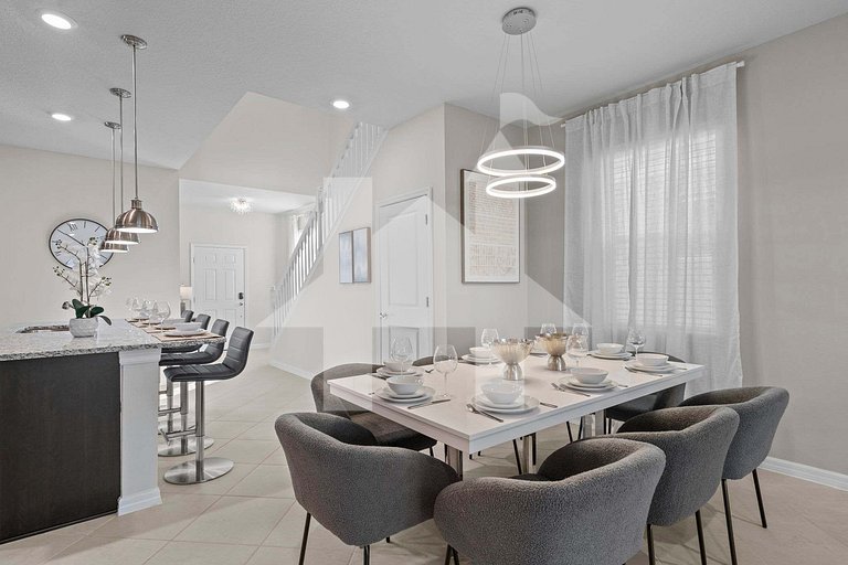 Vacation Home Near Disney, 7 bedrooms