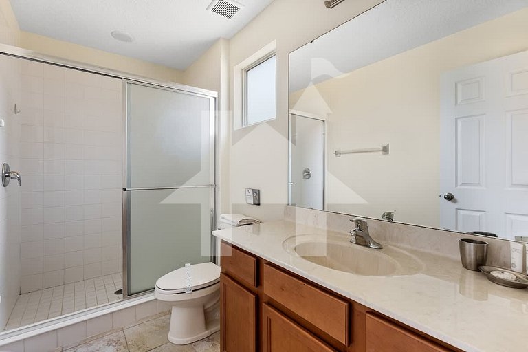 Vacation Home Near Disney, 6 bedrooms