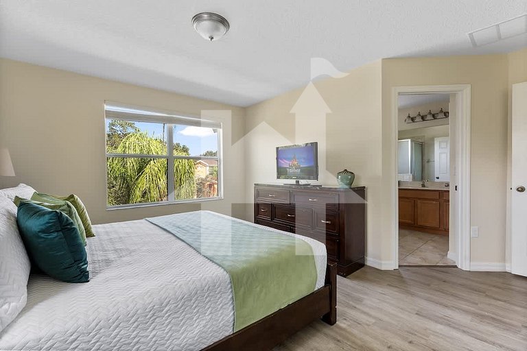 Vacation Home Near Disney, 6 bedrooms