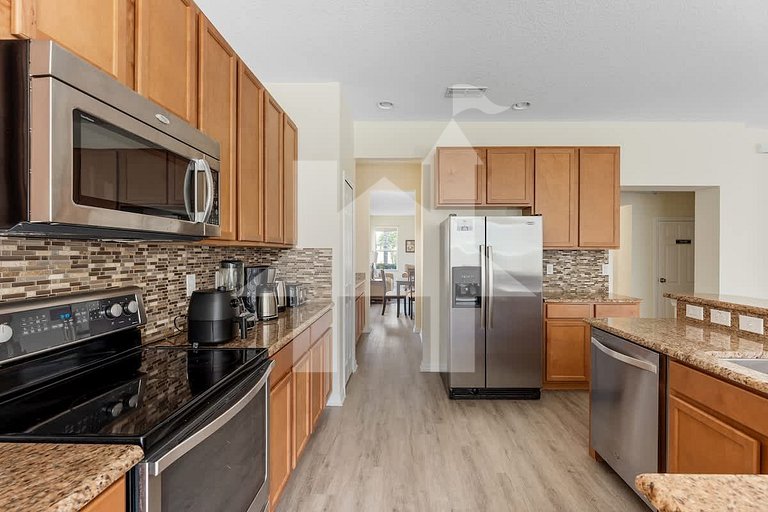 Vacation Home Near Disney, 6 bedrooms