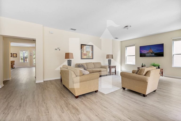 Vacation Home Near Disney, 6 bedrooms