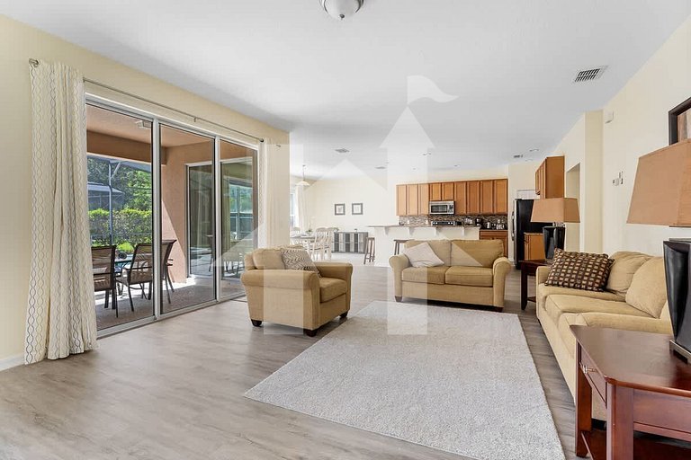 Vacation Home Near Disney, 6 bedrooms