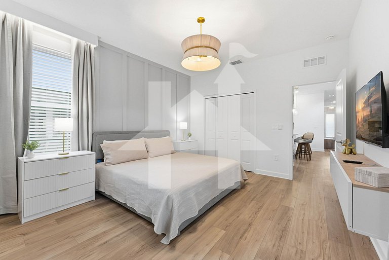 Vacation Home Near Disney, 5 bedrooms