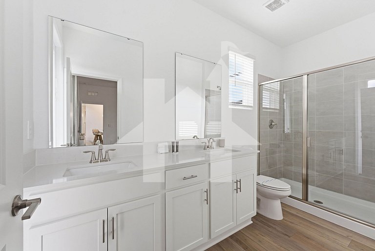 Vacation Home Near Disney, 5 bedrooms