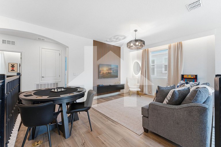 Vacation Home Near Disney, 5 bedrooms