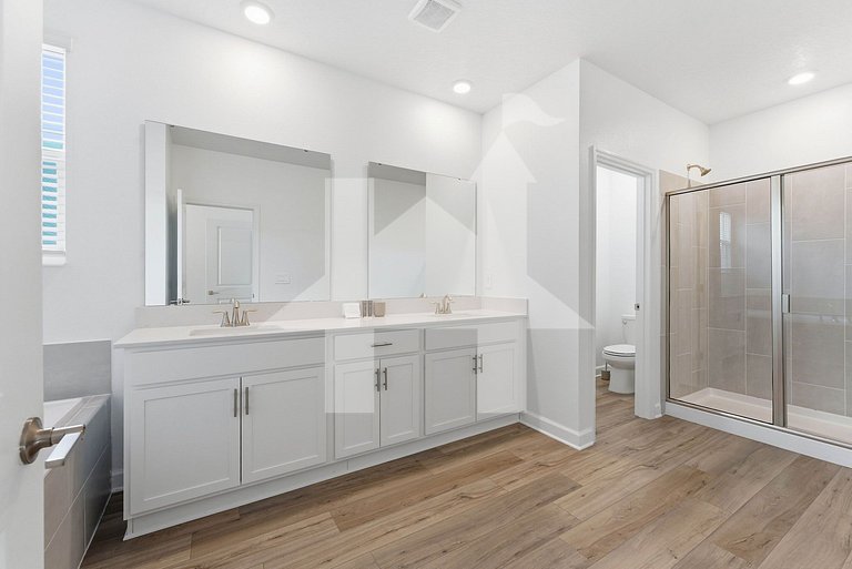 Vacation Home Near Disney, 5 bedrooms