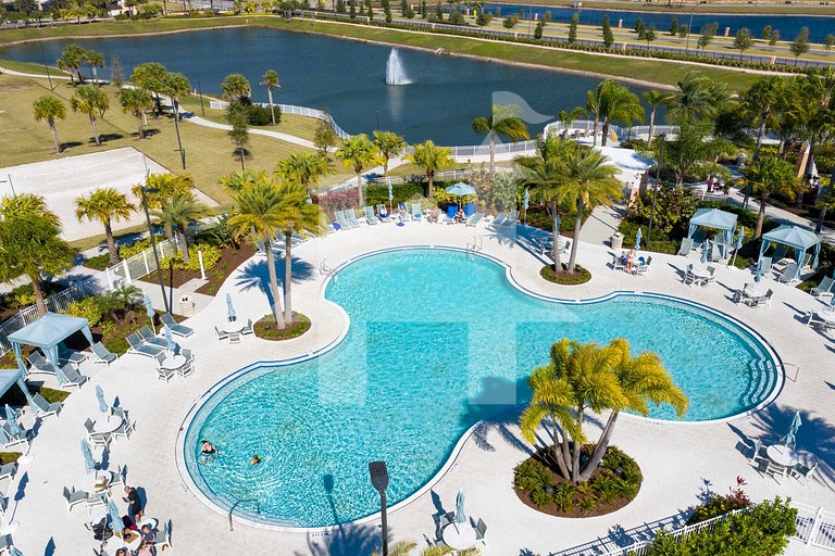 Vacation Home Near Disney, 5 bedrooms