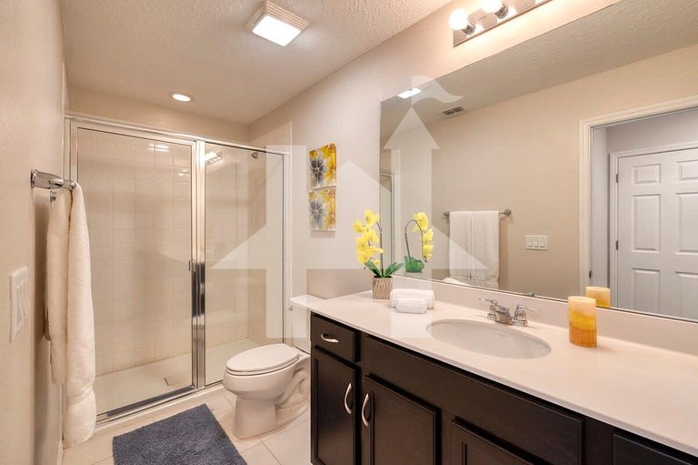 Vacation Home Near Disney, 5 bedrooms