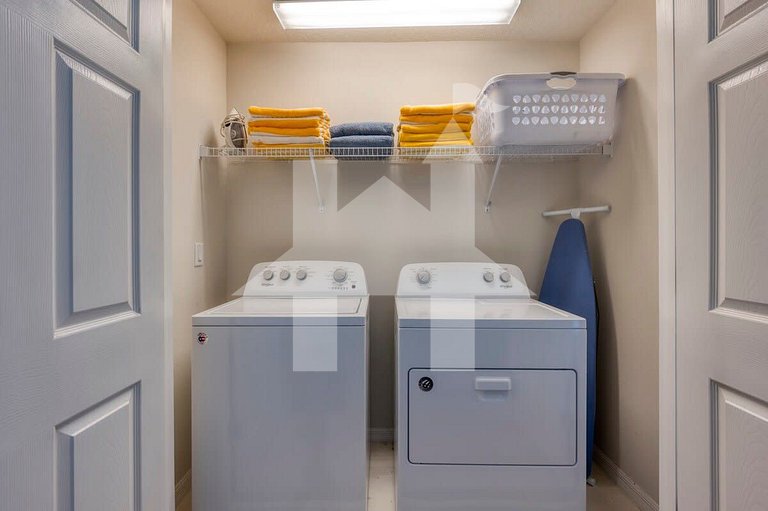 Vacation Home Near Disney, 5 bedrooms