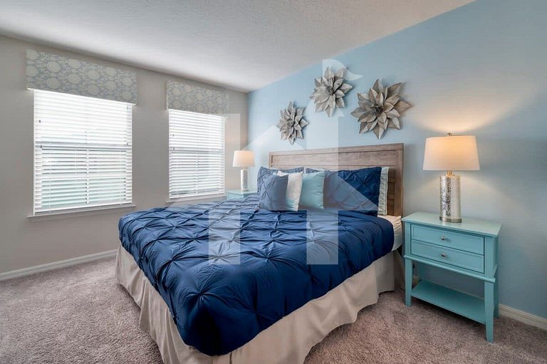 Vacation Home Near Disney, 5 bedrooms