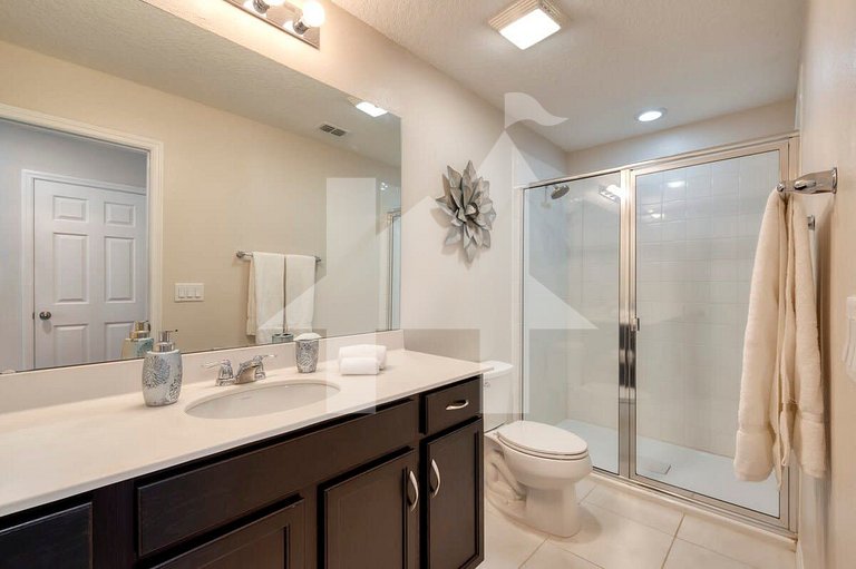 Vacation Home Near Disney, 5 bedrooms