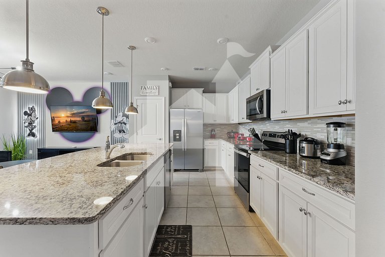 Vacation Home Near Disney, 5 bedrooms