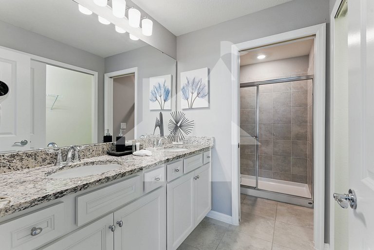 Vacation Home Near Disney, 5 bedrooms