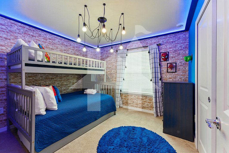 Vacation Home Near Disney, 5 bedrooms