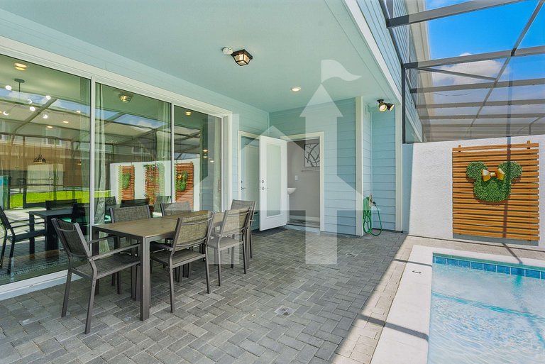 Vacation Home Near Disney, 5 bedrooms