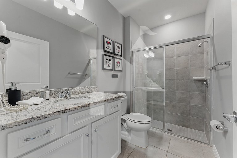 Vacation Home Near Disney, 5 bedrooms