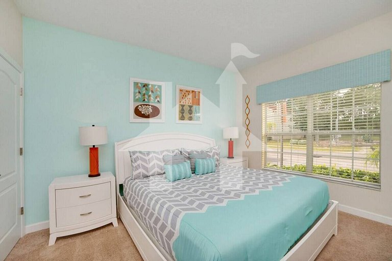 Vacation Home Near Disney, 4 bedrooms