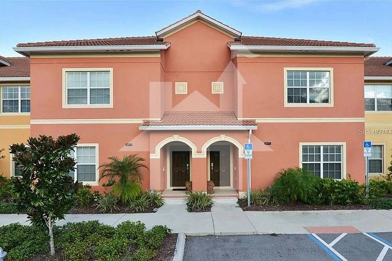 Vacation Home Near Disney, 4 bedrooms