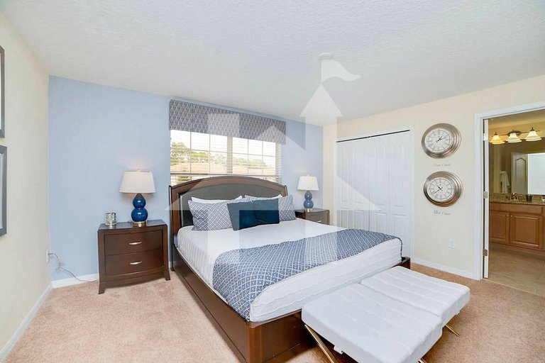 Vacation Home Near Disney, 4 bedrooms