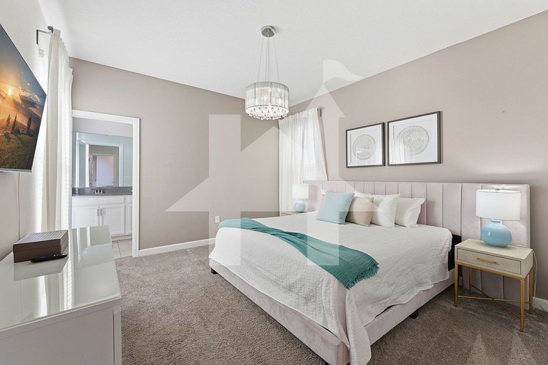 Vacation Home Near Disney, 5 bedrooms