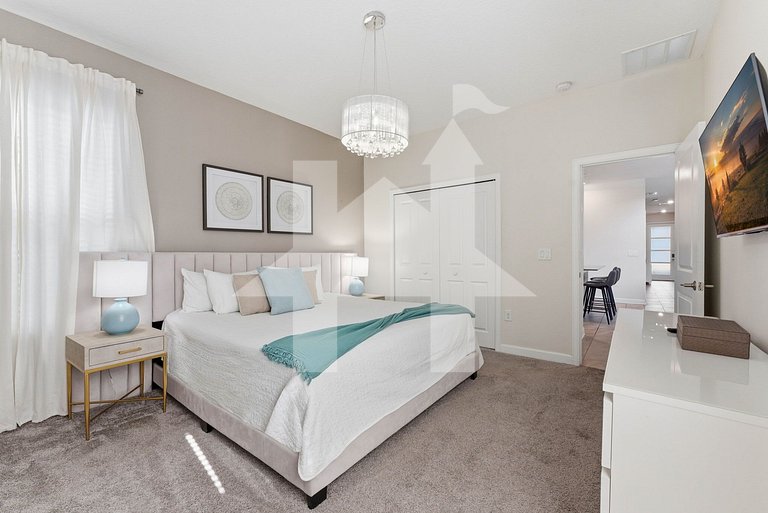 Vacation Home Near Disney, 5 bedrooms