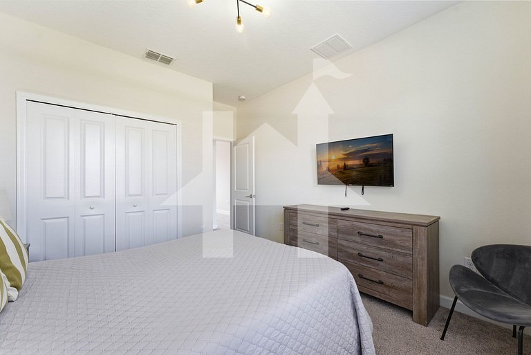 Vacation Home Near Disney, 5 bedrooms