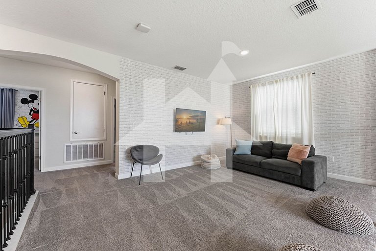 Vacation Home Near Disney, 5 bedrooms