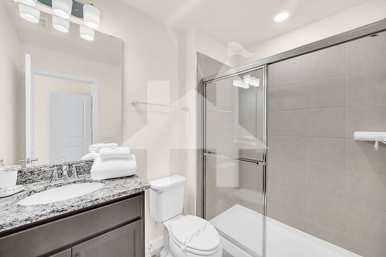 Vacation Home Near Disney, 5 bedrooms