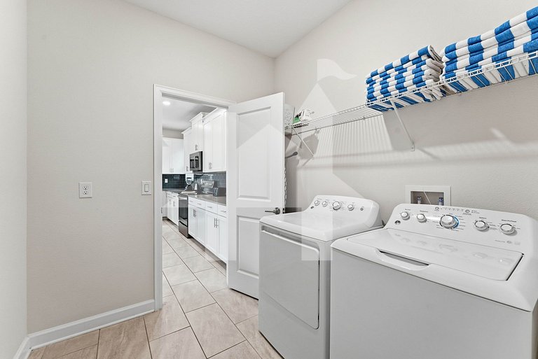 Vacation Home Near Disney, 5 bedrooms