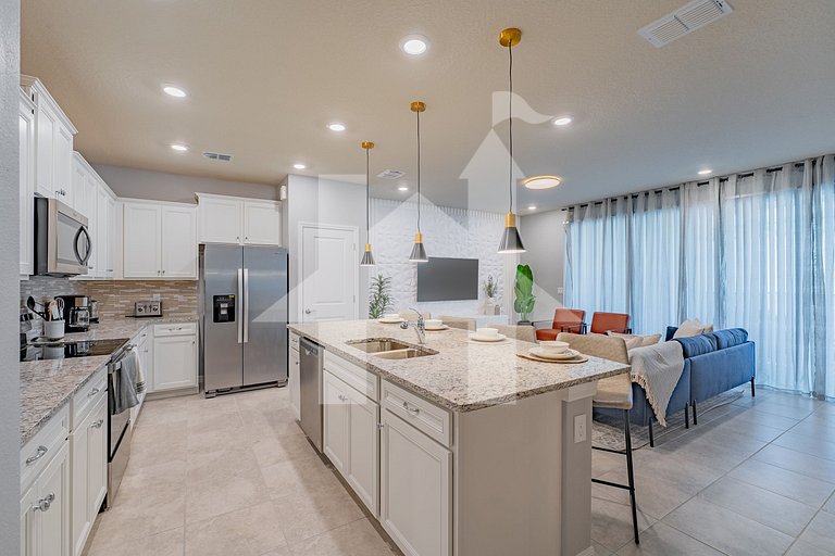 Vacation Home Near Disney, 5 bedrooms