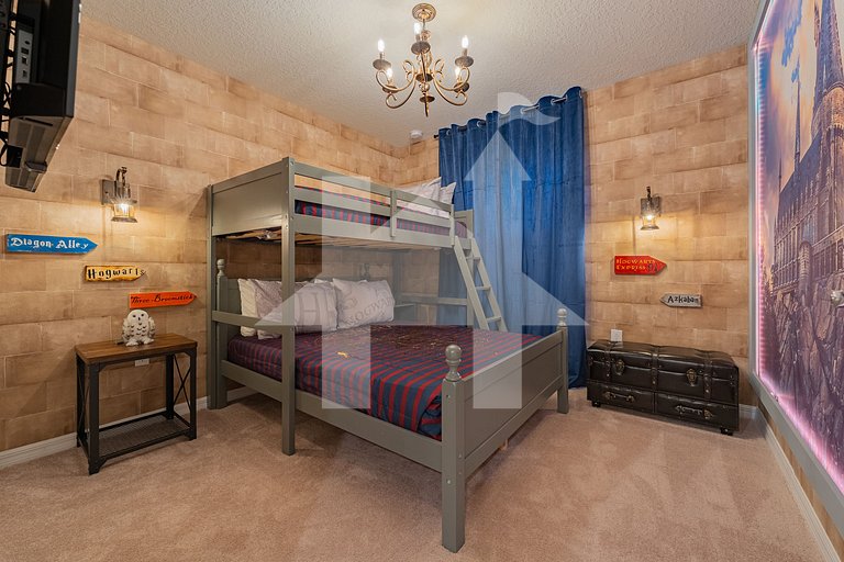 Vacation Home Near Disney, 5 bedrooms