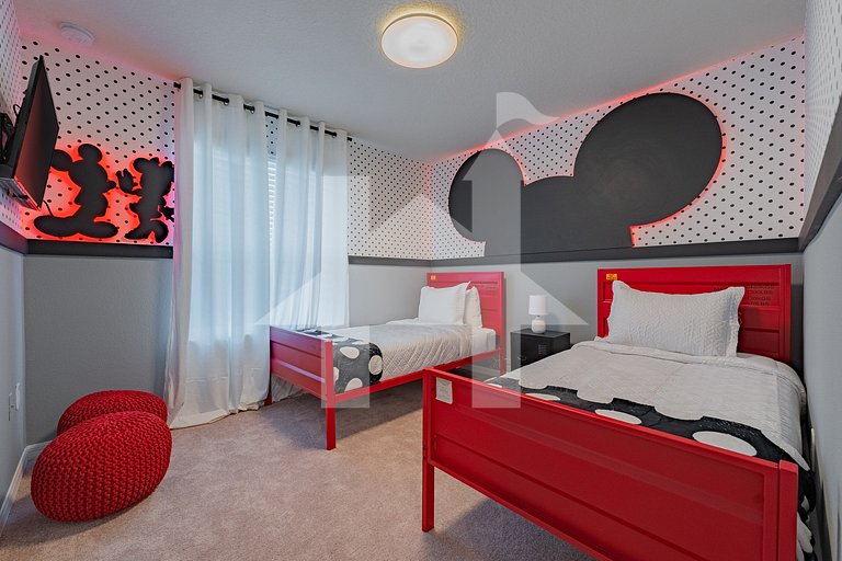 Vacation Home Near Disney, 5 bedrooms