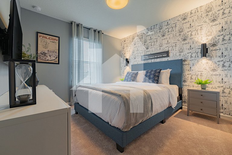 Vacation Home Near Disney, 5 bedrooms