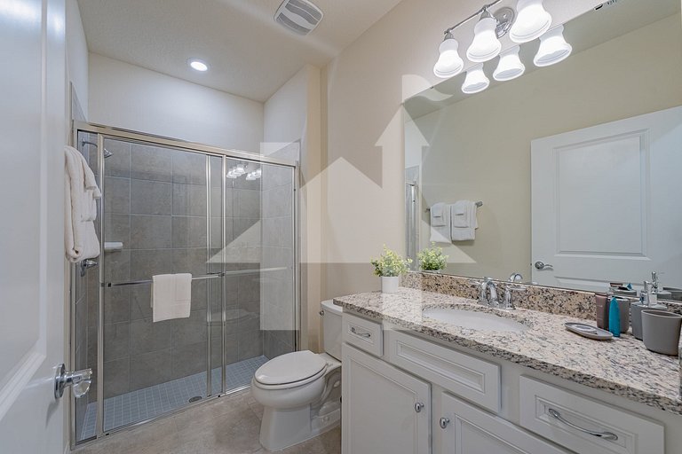 Vacation Home Near Disney, 5 bedrooms