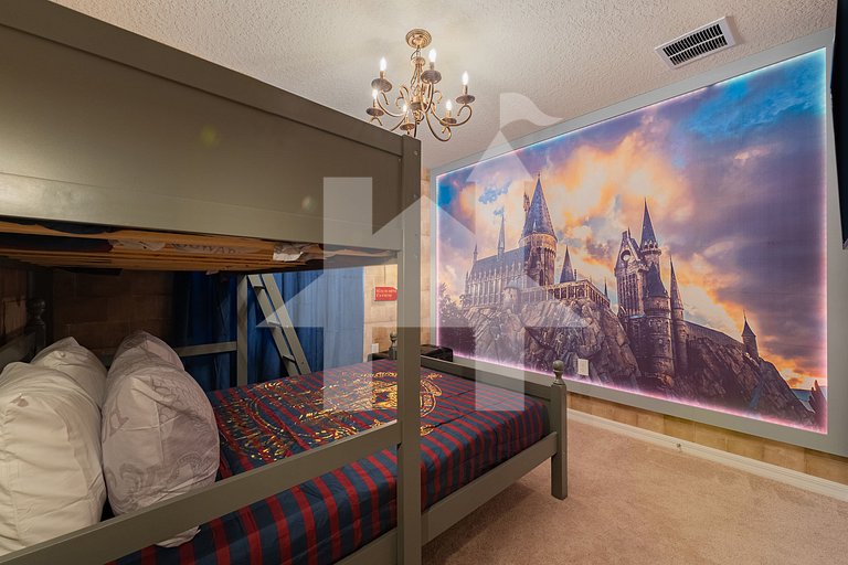 Vacation Home Near Disney, 5 bedrooms