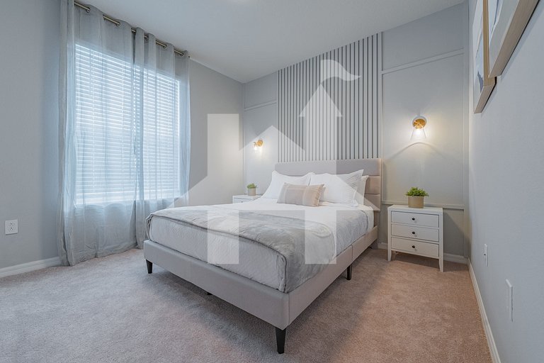 Vacation Home Near Disney, 5 bedrooms