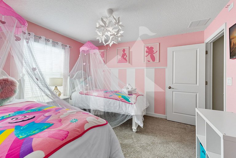 Vacation Home Near Disney, 5 bedrooms