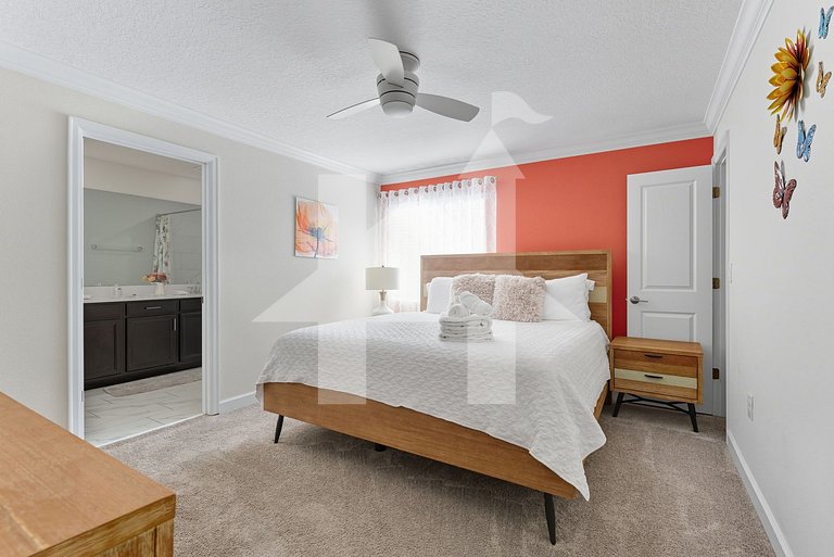 Vacation Home Near Disney, 5 bedrooms