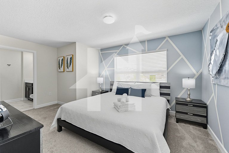 Vacation Home Near Disney, 5 bedrooms