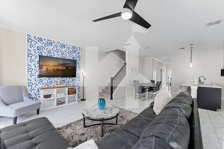 Vacation Home Near Disney, 5 bedrooms