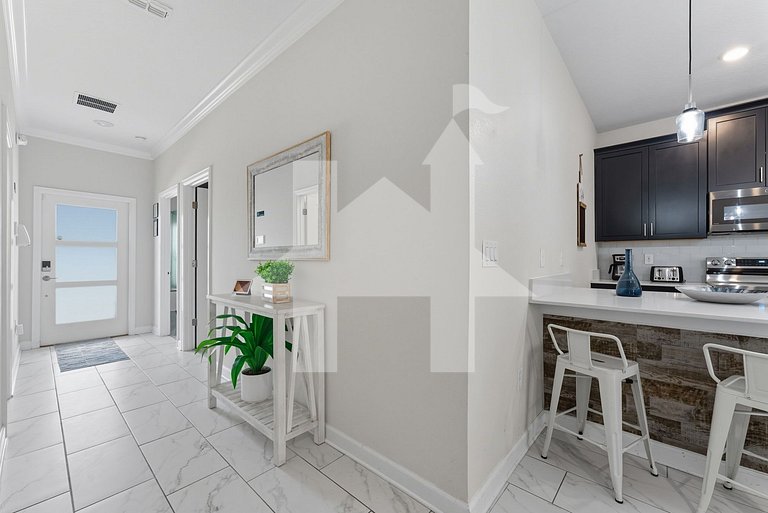 Vacation Home Near Disney, 5 bedrooms