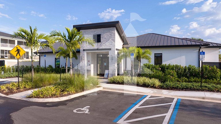 Vacation Home Near Disney, 5 bedrooms