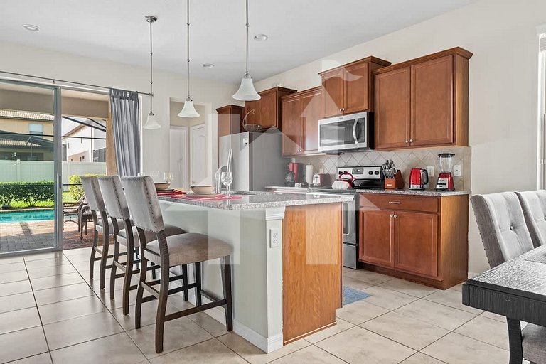 Vacation Home Near Disney, 5 bedrooms